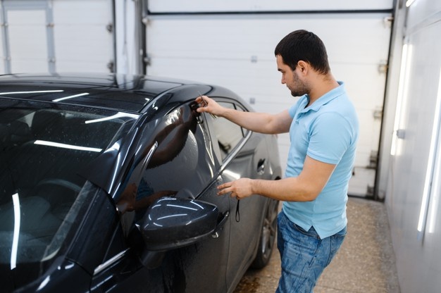 gmbh kaufen was beachten Millionär Autoglas darlehen finanzierung gmbh